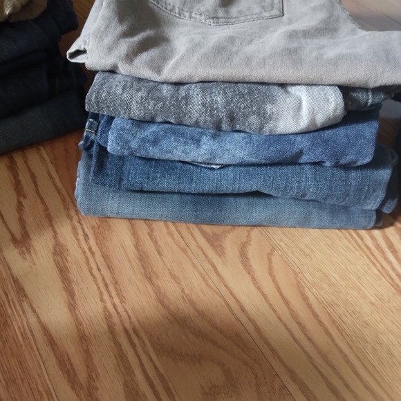 Clothing - Picture 14 of 16